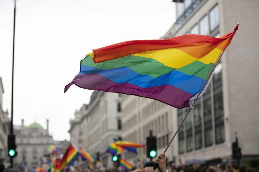 Trwa walka o unieważnioną przed sąd uchwałę przeciw ideologii LGBT