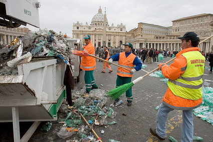 Watykan zakaże sprzedaży jednorazowego plastiku