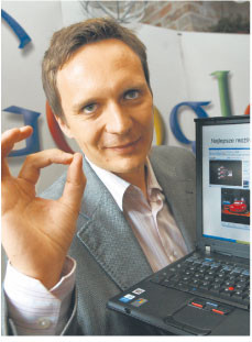 Artur Waliszewski, szef Google Polska Fot. Maciej Kulczyński/Reporter