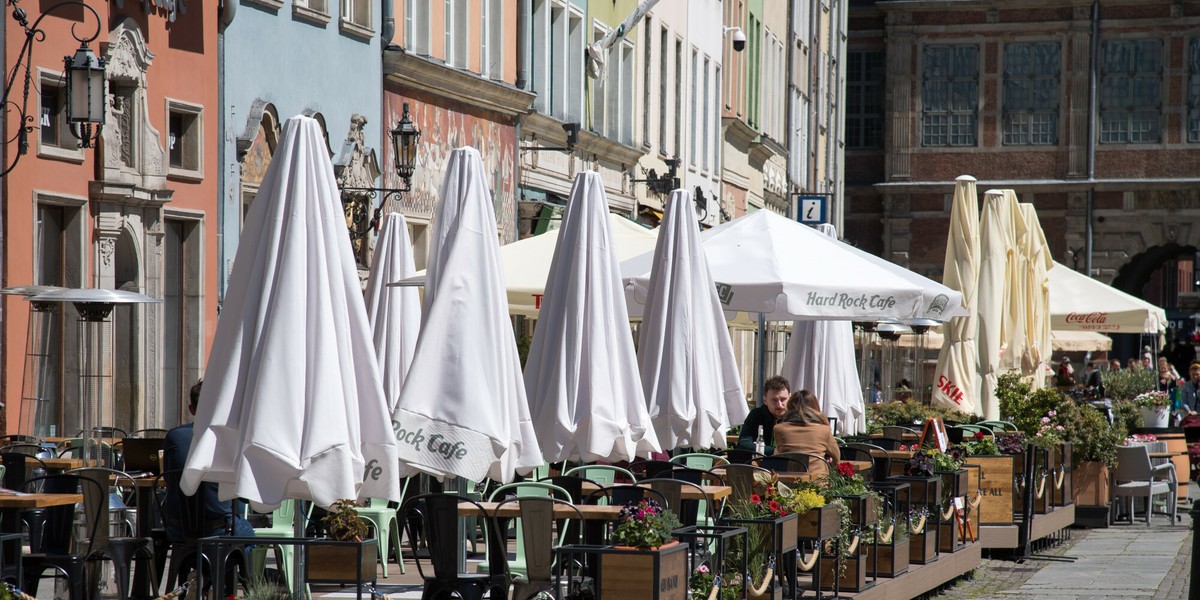 Branża apeluje też o obniżkę VAT w gastronomii do jednej stawki 5 proc. na wszystkie produkty i usługi gastronomiczne.