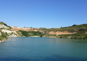 Bešenovo, Fruška Gora