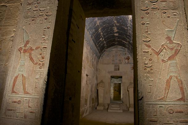 Świątynia Hatszepsut w Deir el-Bahari (Egipt), jedna ze ścian w Głównym Sanktuarium Amona-Ra po konserwacji.