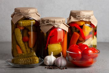 Savanyúságlé: természetes probiotikum vagy rejtett veszélyforrás?