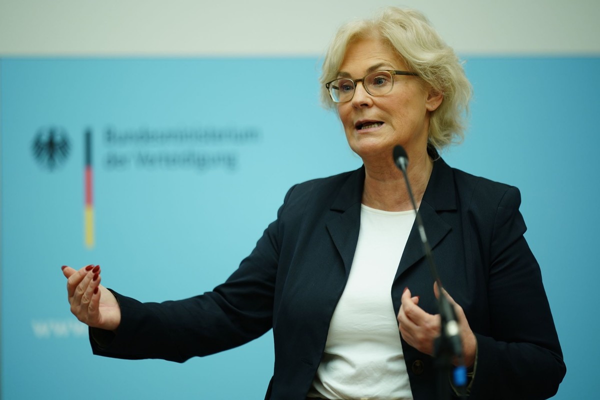 Minister obrony Niemiec, Christine Lambrecht