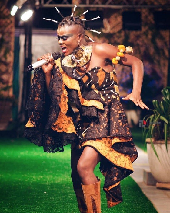 Wiyaala models, sings at Accra Fashion Week 2019