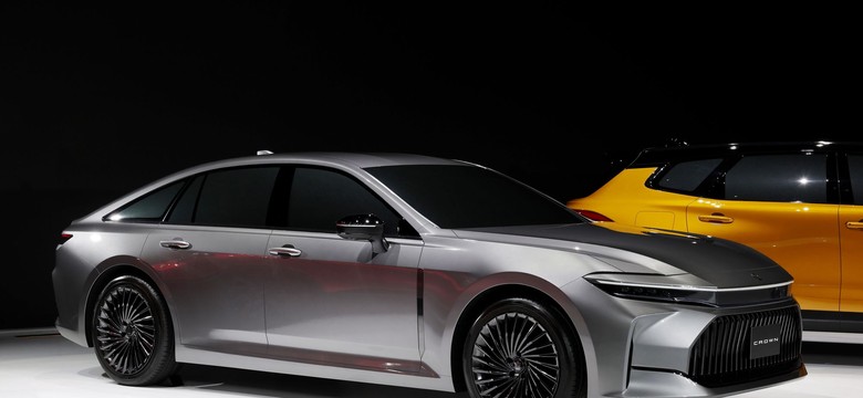Nowa Toyota to trzęsienie ziemi. Wygląda świetnie i ma dwa napędy