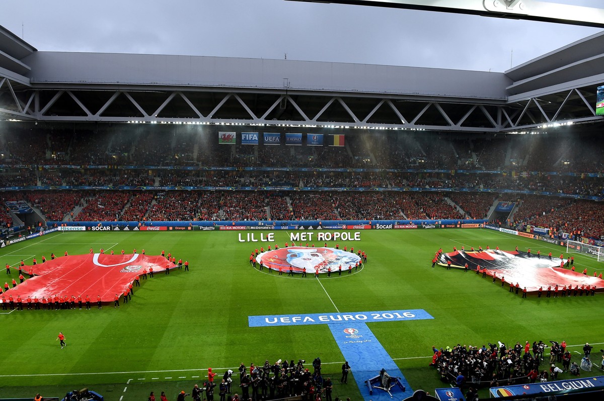 Euro 2016: Walijscy kibice utknęli przed Eurotunelem