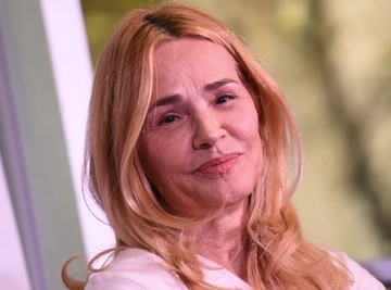 Olivera Balašević ima čak četiri zanimanja: PODELILA JE PRVU FOTOGRAFIJU SA UNUKOM i poručila da se ĐOLE VRATIO KUĆI!