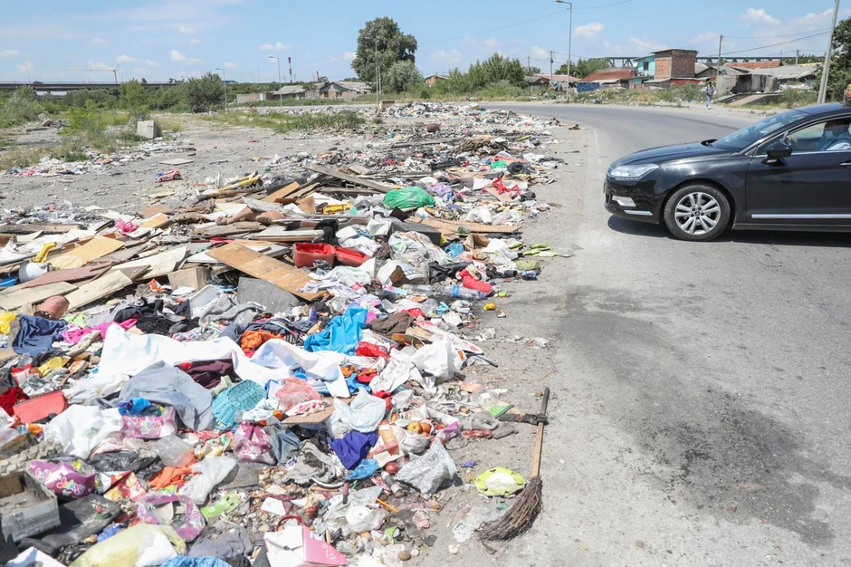 Stigao nov kontingent svežeg đubreta.