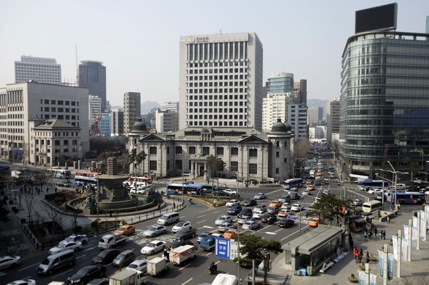 Widok na bank centralny Korei Płd., Seul. 3.03.2014