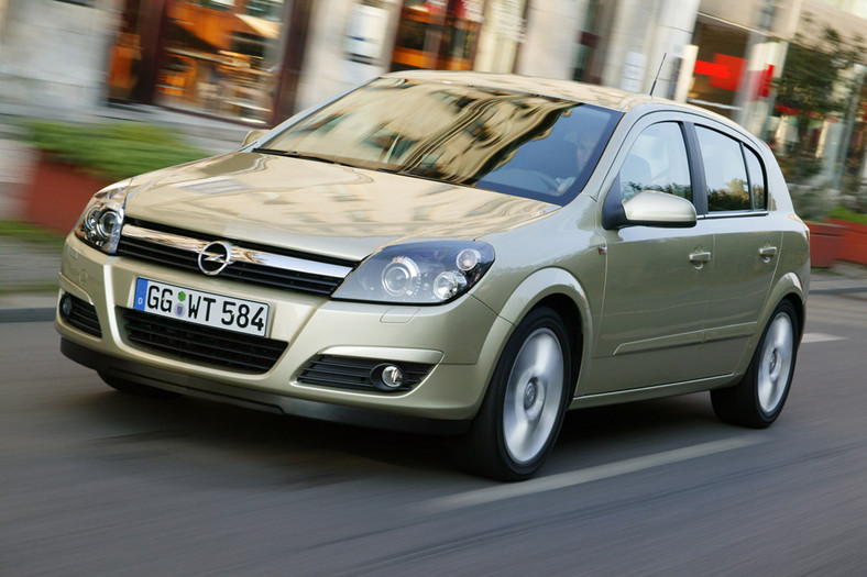 Opel Astra III: lepszy benzyniak 1.6 czy diesel 1.7?