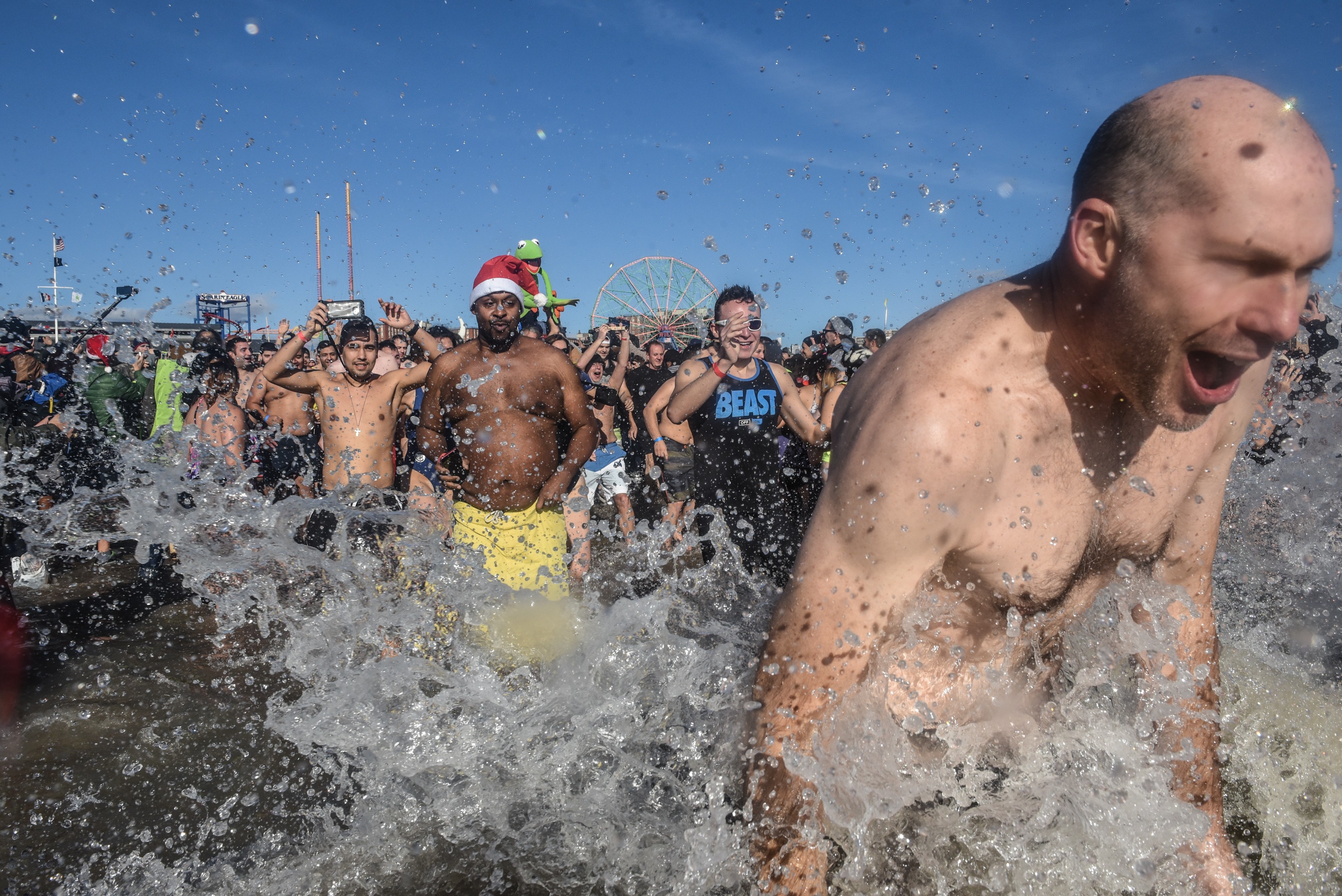 20 photos that show how brutal the Coney Island Polar Bear Plunge