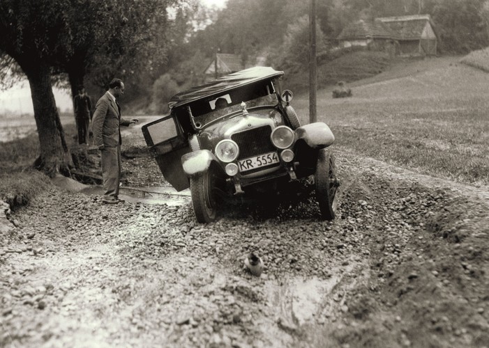 Tak motoryzowano II Rzeczpospolitą. Najlepsze FOTOGRAFIE z Narodowego Archiwum Cyfrowego