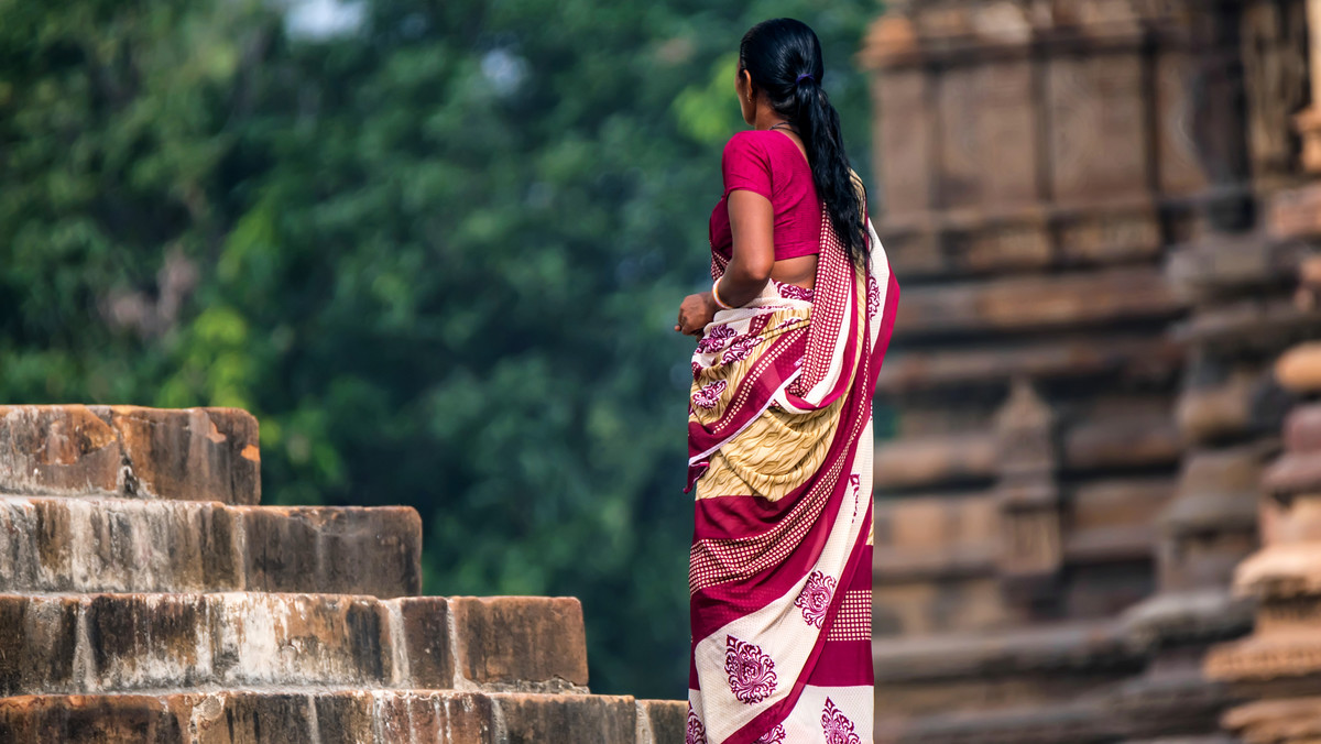 38-letnia Hinduska Dhanya Sanal jest pierwszą kobietą, która stanęła na szczycie góry Agastya Mala (Agasthyarkoodam) w południowych Indiach. Aby tego dokonać, musiała uzyskać zgodę sądu. Do tej pory bowiem kobiety w wieku rozrodczym obowiązywał (nieoficjalny) zakaz wstępu na "świętą" górę.