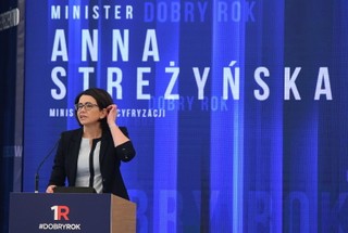 Streżyńska: Więcej spraw załatwianych online i krótsze kolejki w urzędach