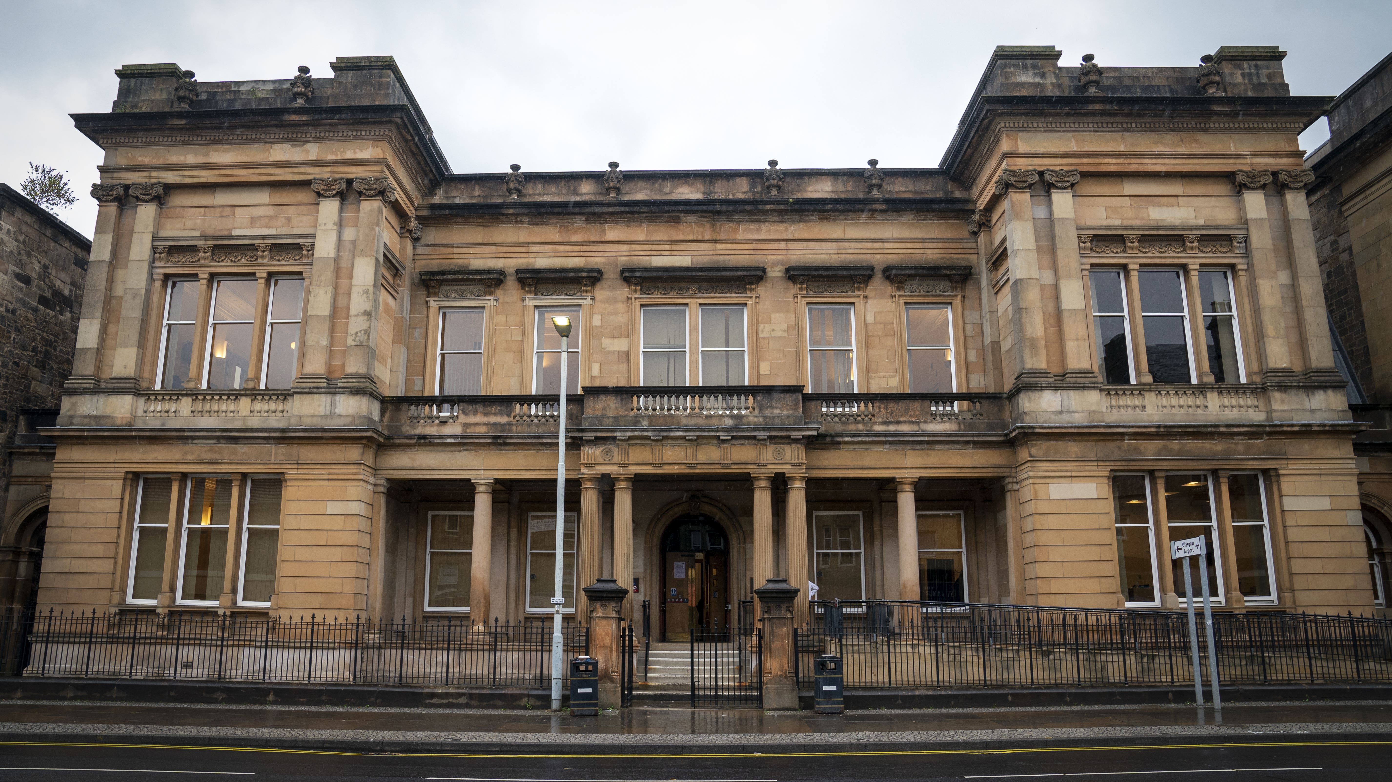 "I want the media here": Man accused of chasing police with a chainsaw