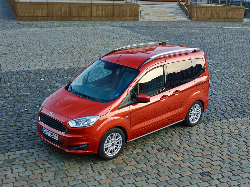 Ford tourneo courier