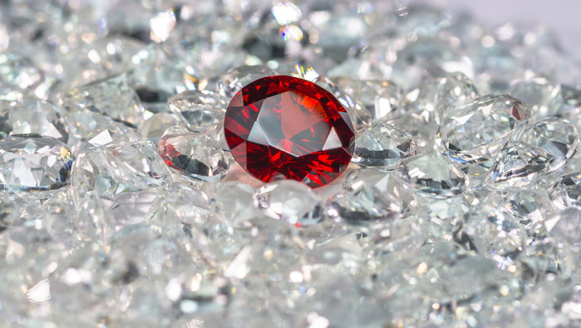 Rubin – ognista konkurencja dla diamentów