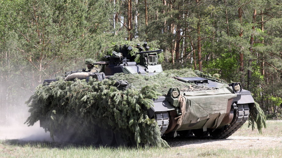 Koncern zbrojeniowy "Rheinmetall" chce dostarczyć na Ukrainę 100 "Marderów". Rząd niemiecki od miesięcy nie wyraża na to zgody