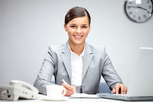 Szczęśliwi pracownicy robotyzacji się nie boją. Gdzie znaleźć pracoszczęście?