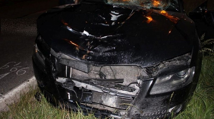 Egy Audi típusú személygépkocsi okozta a balesetet/ Fotó: Police.hu