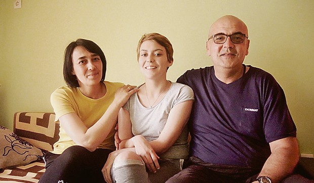 Valjevo Milica Miskovic sa roditeljima_foto Predrag Vujanac