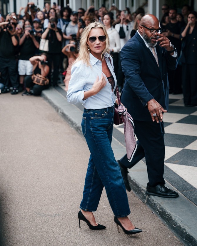 Kejt Mos stiže na reviju kuće Tommy Hilfiger