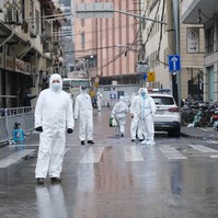 Ha a vírus Kínából visszatér, 2 oltás már mit sem ér ellene