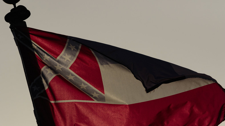 Flaga stanowa Mississippi jeszcze z symbolem Konfederacji