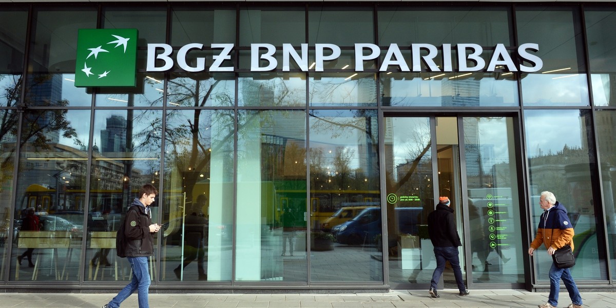 BGŻ BNP Paribas zapowiedział, że pomiędzy 1 stycznia 2019 a 31 grudnia 2020 r. zwolni około 2,2 tys. pracowników