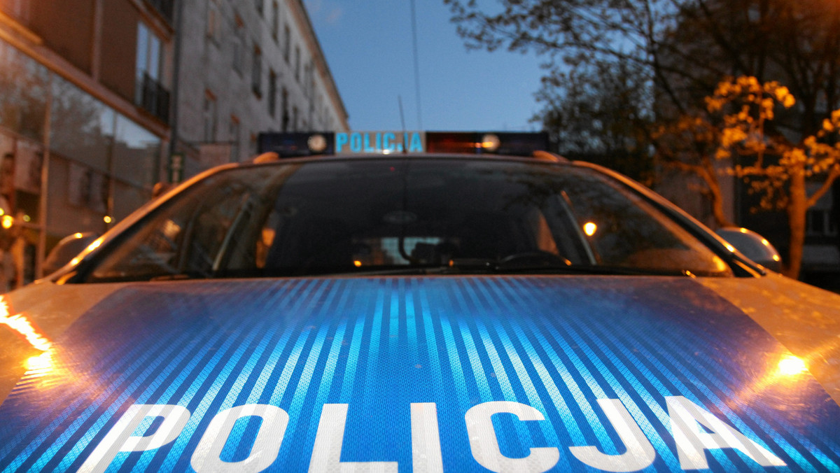 Policja przywróciła ruch na drodze krajowej nr 2, Poznań- Świecko, w pobliżu Witynia (Lubuskie). Trasa była zablokowana po wypadku z jedną ofiarą śmiertelną - poinformowała rzecznik policji w Świebodzinie Katarzyna Wrocławska