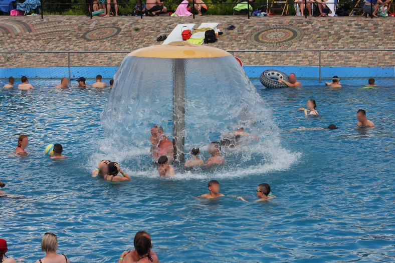 Kąpielisko na Polanie Szymoszkowej w Zakopanem
