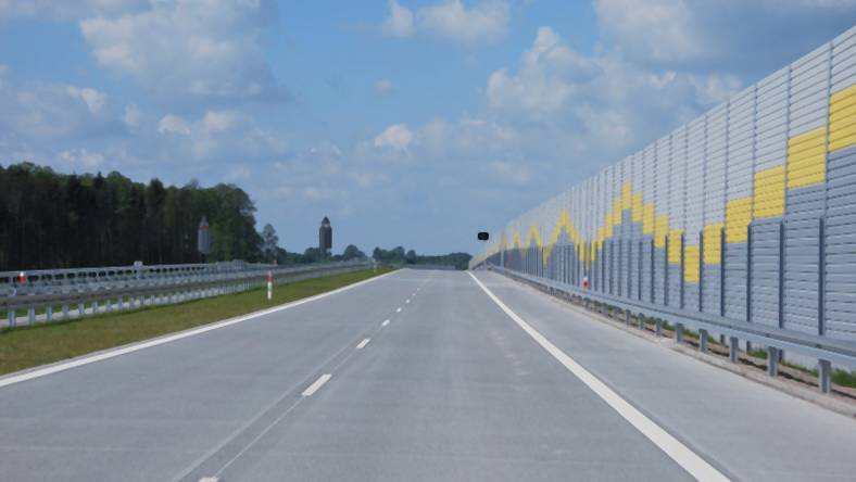 Według parlamentarzysty Pawła Poncyljusza ekrany dźwiękochłonne można wykorzystać do poprawy bezpieczeństwa na autostradach i drogach ekspresowych 