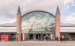 Podróż z przygodami posłów Parlamentu Europejskiego. Zamiast do Strasburga dojechali do... Disneylandu