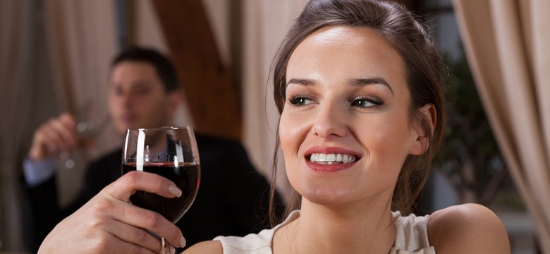 Dlaczego singiel(ka) nie ma po co chodzić na wesela?