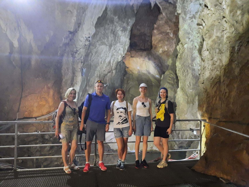 Rusi obišli i Stopića pećinu