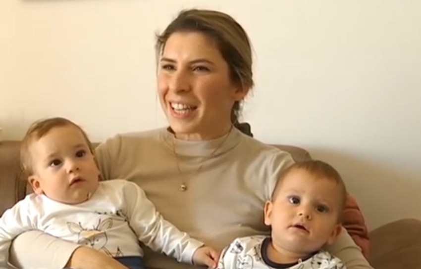 Jelena Jakšić i blizanci