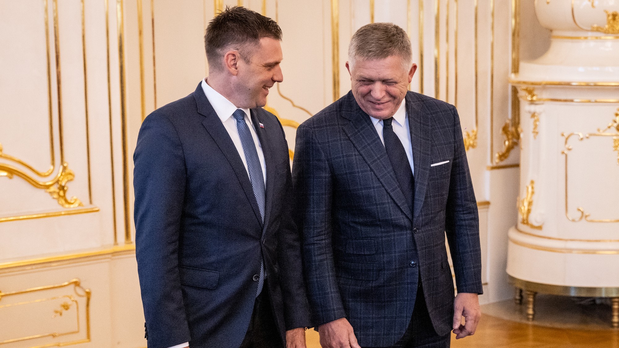 Prezident oficiálne odvolal Tomáša Tarabu. Jeho ministerstvo bude zatiaľ spravovať Robert Fico