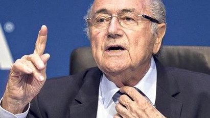 Elképesztő! 4 milliárdos végkielégítést kap Blatter