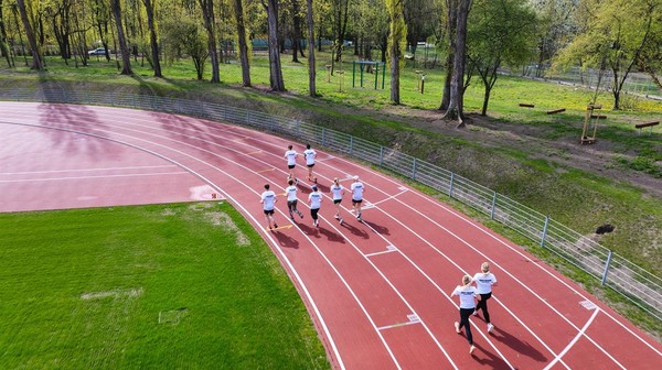 Podczas pierwszego etapu modernizacji Ośrodka Wawelska powstał profesjonalny stadion lekkoatletyczny z bieżnią okrężną i prostą.