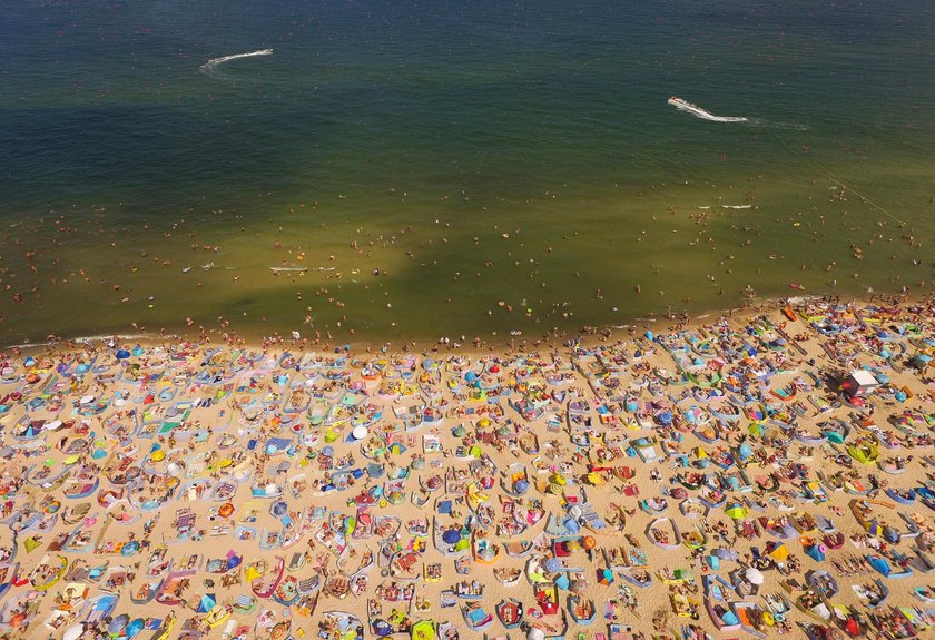 Oblężenie plaży w Władysławowie 