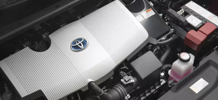 Toyota udostępnia 24 000 patentów na technologie zelektryfikowanych napędów. Za darmo