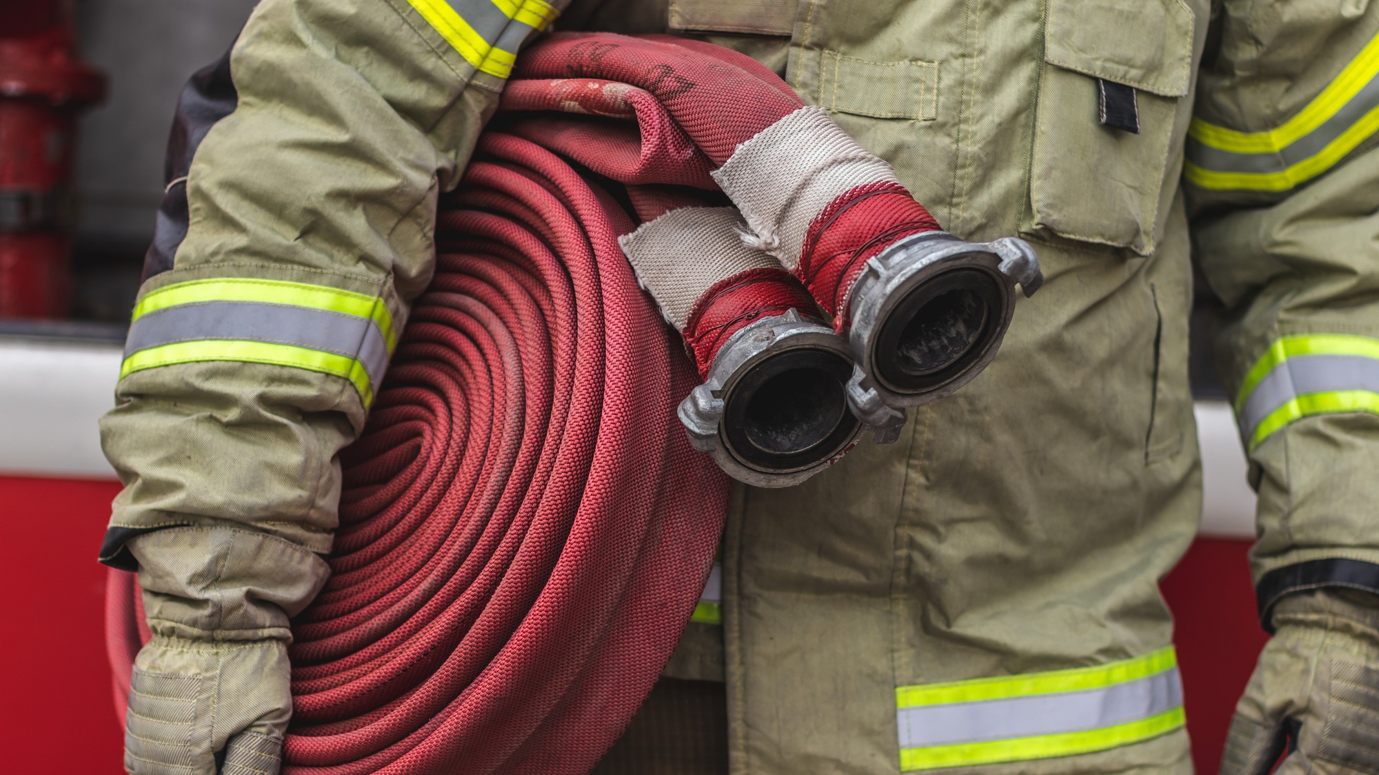 Požiar po útoku dronu pri americkom konzuláte v Dubaji sa podarilo rýchlo uhasiť. (ilustračné foto)