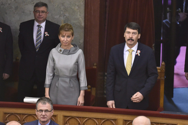 Janos Ader i żona Anita Herczegh