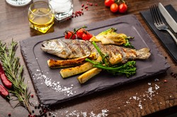 21 listopada to Dzień Pstrąga. Pascal Brodnicki ma świetny sposób na tę rybę