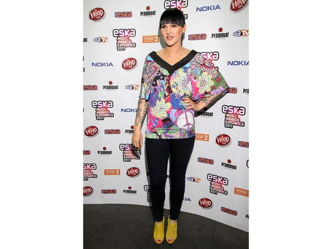 Agnieszka Chylińska na Eska Music Awards kokietowała wzorami, kolorami i długimi nogami