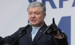 Były prezydent Ukrainy chory na Covid-19. Poroszenko ma obustronne zapalenie płuc