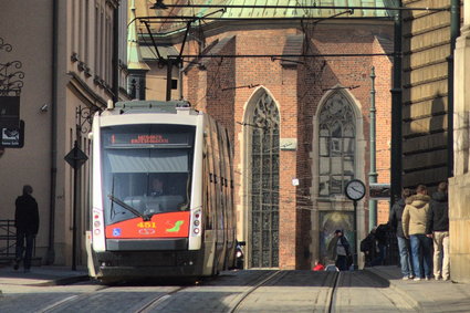 Kraków wzbogaci się o 35 tramwajów za 314 mln zł. Dwa pojazdy będą nietypowe