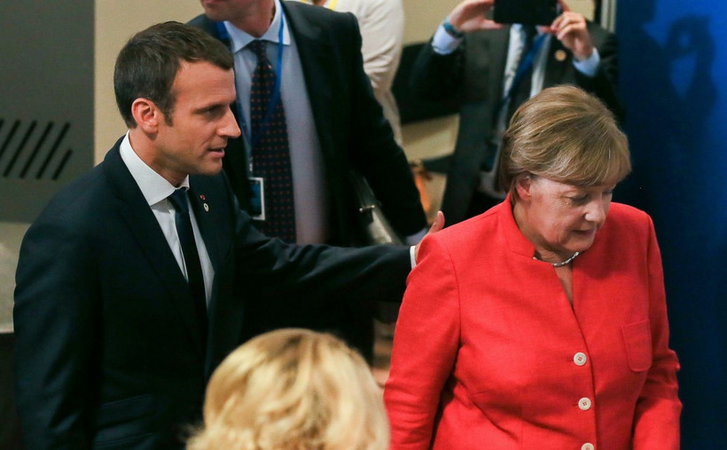 Emmanuel Macron i Angela Merkel