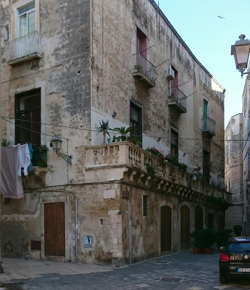 Bari